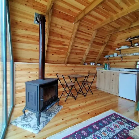 Agac Ev Bungalov Camping *